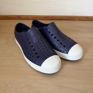 NATIVE Unisex Size M7 W9 Jefferson Navy Slip-On Boat Shoes Rubber Water Sneakers
